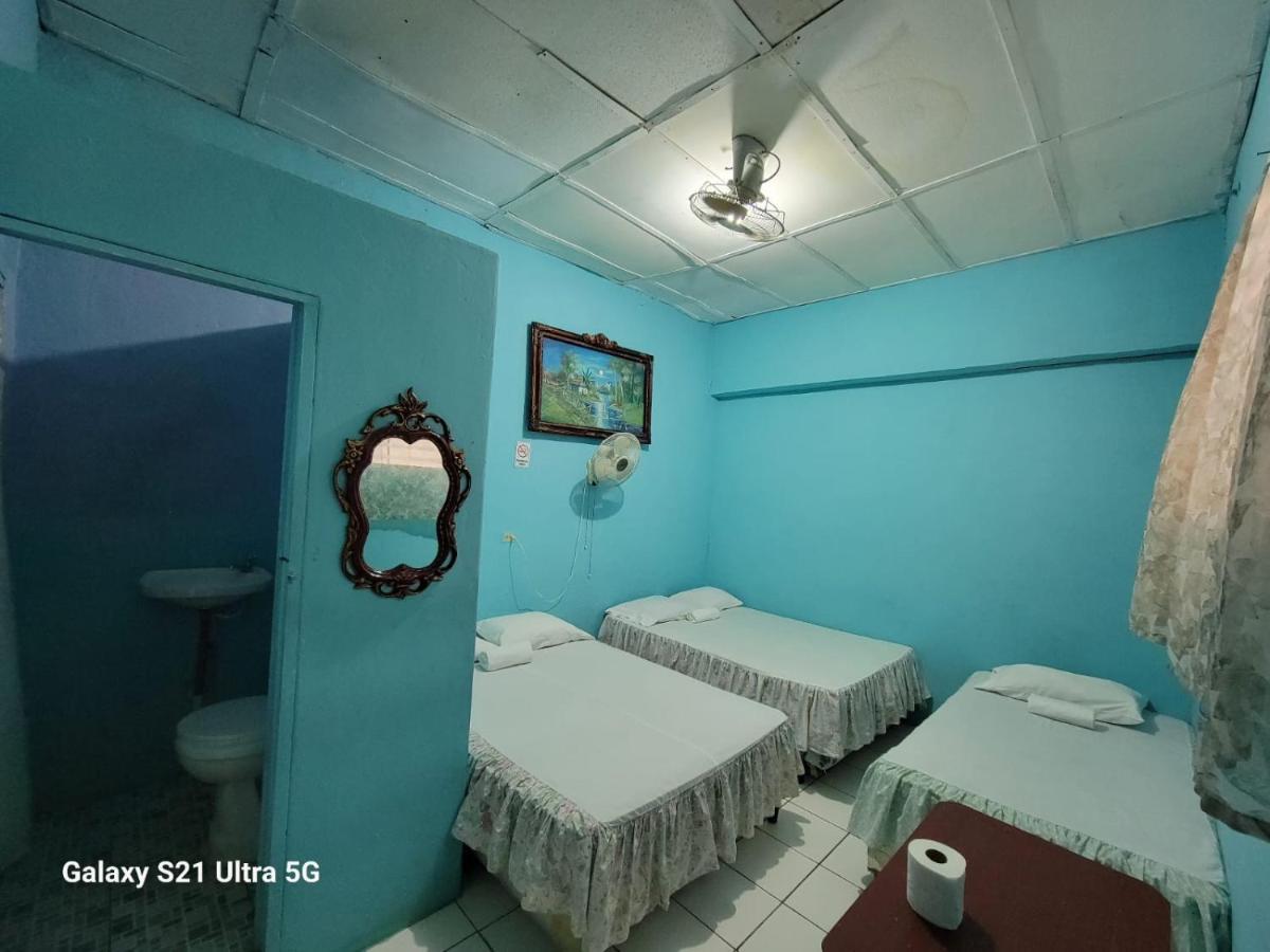 Hostel Rossy San Juan del Sur Bagian luar foto