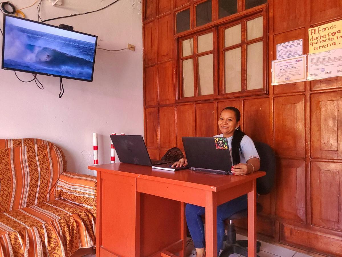 Hostel Rossy San Juan del Sur Bagian luar foto